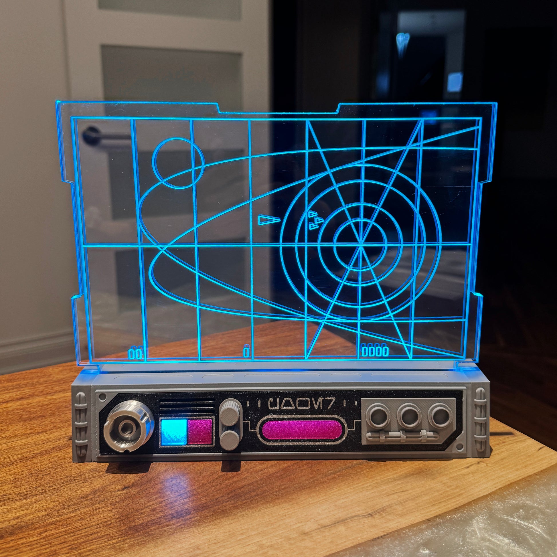 SW Inspired 11" Heads Up Display R4